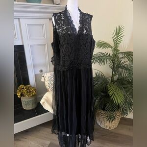 Ellos Black Sleeveless V-Neck Lace Maxi Gown Size 26